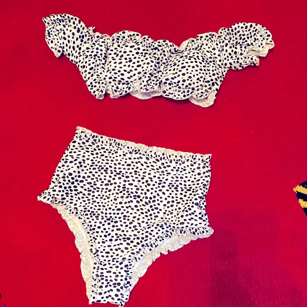 2 piece bathing suit brand new, never worn